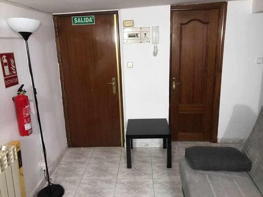 Agradable Apartamento En Zona Malasana Madrid Apartment Exterior photo